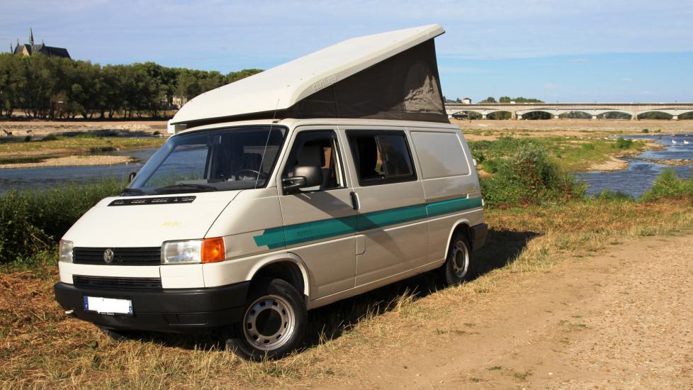 Volkswagen T4 2.4 D 77CV Carthago Malibu 31.1 Rallongé * 6 places carte grise * 4 couchages * 109.500 Km d’origine * Fourgon aménagé par Professionnel * 