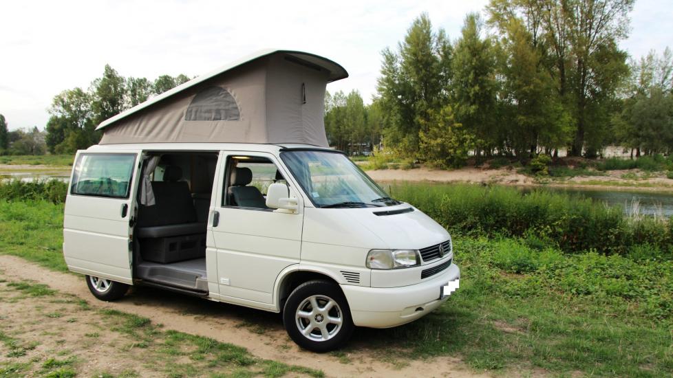 Volkswagen T4 CALIFORNIA  * 2.5L TDI * 102 CV DIN * Cilmatisation * 227.000 Km d’origine * Deuxième main * 4 places carte grise * Fourgon aménagé d’origine par Westfalia *