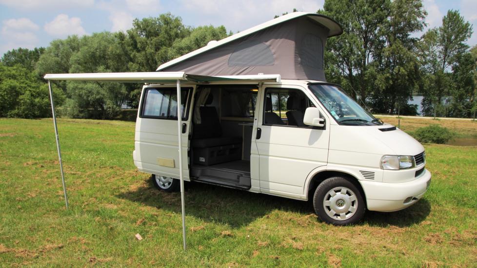 Volkswagen T4 CALIFORNIA  * 2.5L TDI – 102 CV DIN * 06/2002 * 182.000 km d’origine * Climatisation * Boite automatique * 