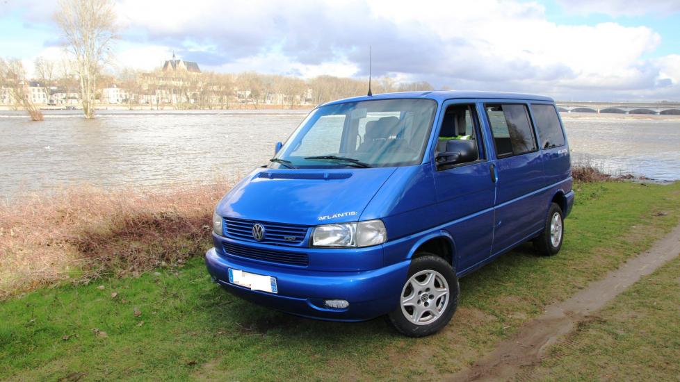 Volkswagen T4 Multivan II Atlantis * 2.5 TDI 102 CH * Moteur 50.000 km * Climatisation bi zone * Régulateur de vitesse *