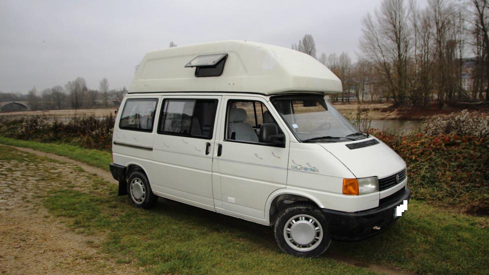 Volkswagen T4 CALIFORNIA rehausse rigide * 2.4L D – 77 CV DIN * 05/1991 * 166.000 km d’origine  * Fourgon aménagé d’origine par Westfalia * 