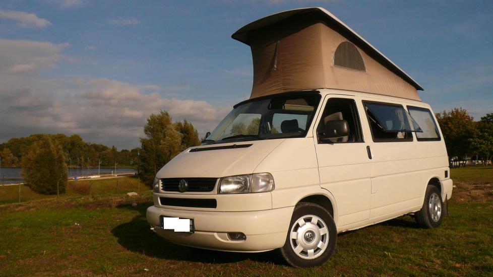 Volkswagen T4 CALIFORNIA  * 2.5L TDI – 102 CV DIN * 132.000 Km d'origine * Climatisation * 5 places carte grise *
Fourgon aménagé d’origine par Westfalia *