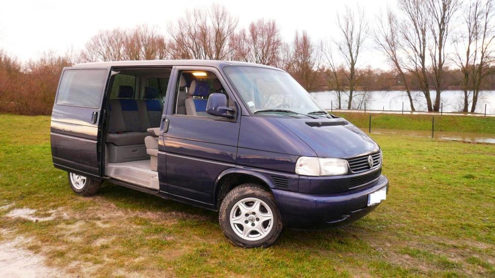 Volkswagen T4 MULTIVAN II Trendline 2.5 TDI 102 CH DIN * Climatisation * Régulateur de vitesse *