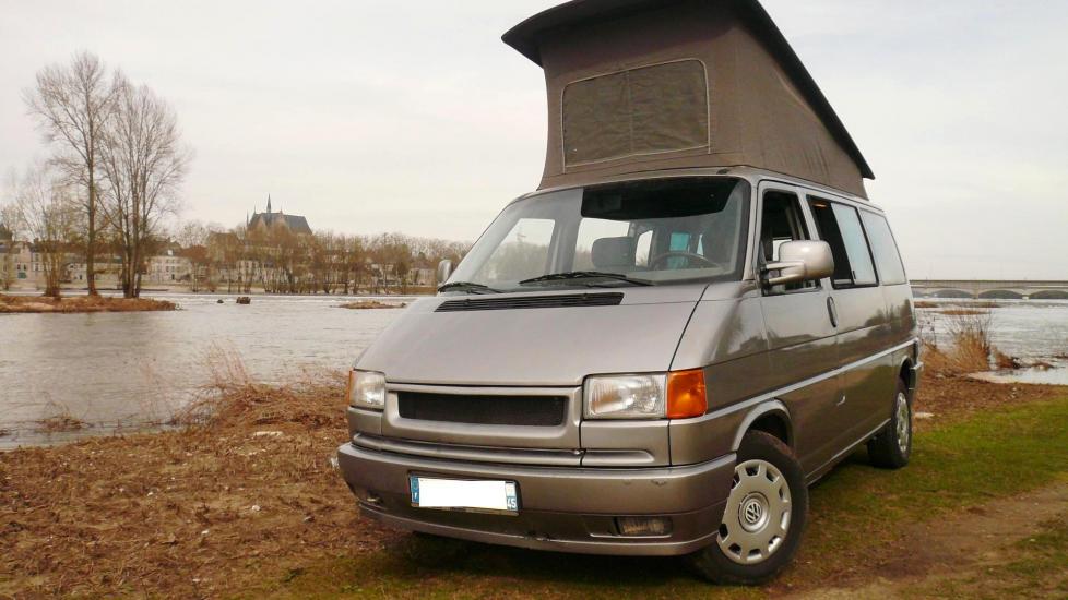 Volkswagen T4 CALIFORNIA Project Zwo * 2.4L D – 77 CV DIN * Fourgon aménagé d’origine par Westfalia *
