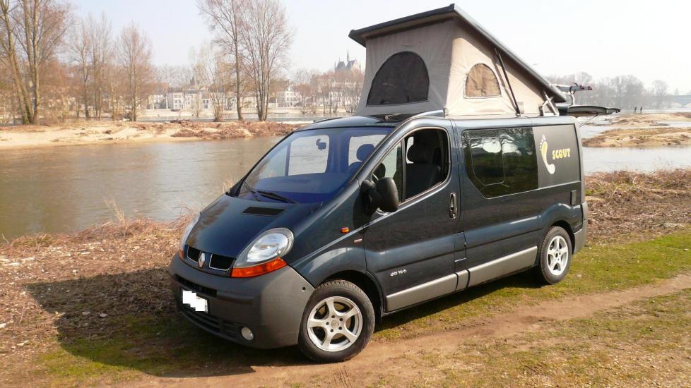 Renault Trafic Bavaria Camp toit relevable façon CALIFORNIA * Climatisation * Panneau solaire * 5 places carte grise *
Fourgon aménagé par Professionnel*
1.9L DCI – 101 CV * 4 couchages * 