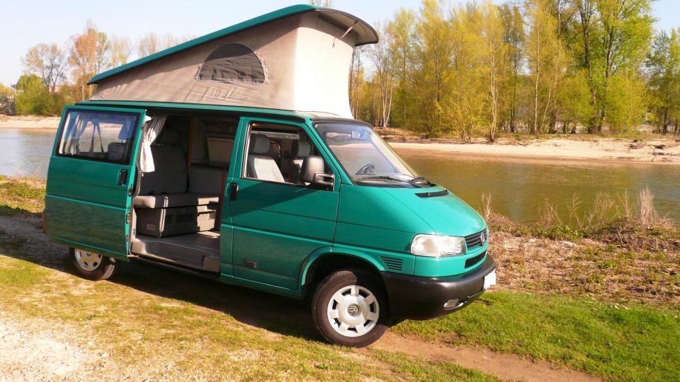 Volkswagen T4 CALIFORNIA  * 2.5L TDI – 102 CV DIN * Climatisation *
Fourgon aménagé d’origine par Westfalia *
