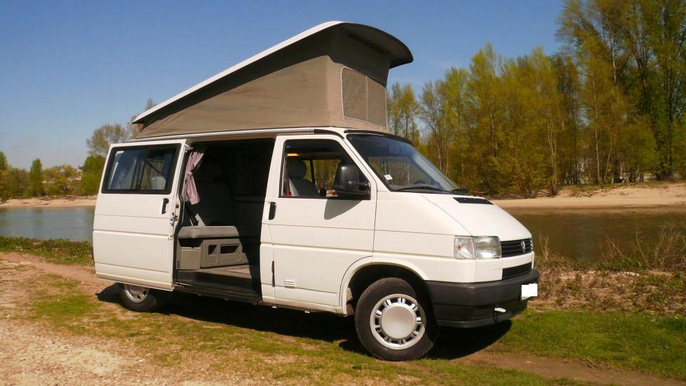 Volkswagen T4 CALIFORNIA * 2.4L D – 77 CV DIN * Moteur 80.000 Km * Fourgon aménagé d’origine par Westfalia *
