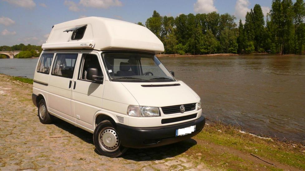 Volkswagen T4 CALIFORNIA Rehausse rigide * 2.5L TDI – 102 CV DIN * Moteur 164.000 Km * Première main * Fourgon aménagé d’origine par Westfalia *