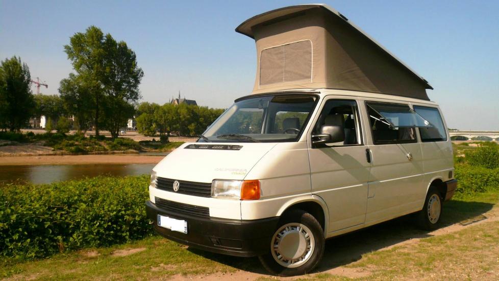 Volkswagen T4 CALIFORNIA  * 2.4L D – 77 CV DIN * deuxième génération * Fourgon aménagé d’origine par Westfalia *
