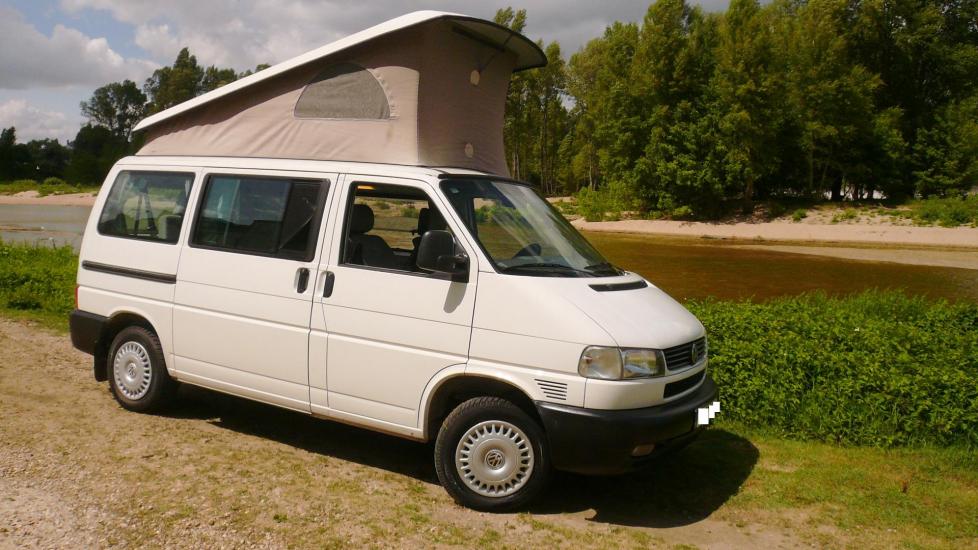 Volkswagen T4 CALIFORNIA  * 2.5L TDI – 102 CV DIN * 5 places carte grise * Deuxième main * Climatisation * Fourgon aménagé d’origine par Westfalia *