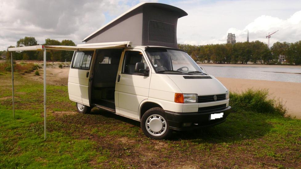 Volkswagen T4 CALIFORNIA  * 2.4L D – 77 CV DIN * 159.000 Km d’origine *  Fourgon aménagé d’origine par Westfalia *