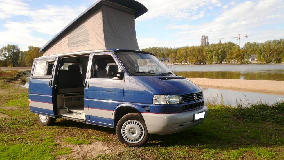 Volkswagen T4 Carthago Malibu 28.1 équivalent au Westfalia California* 2.5L TDI – 102 CV * Modèle 2000 * Troisième main * Climatisation * 5 places carte grise * 4 couchages * Fourgon aménagé par Professionnel *