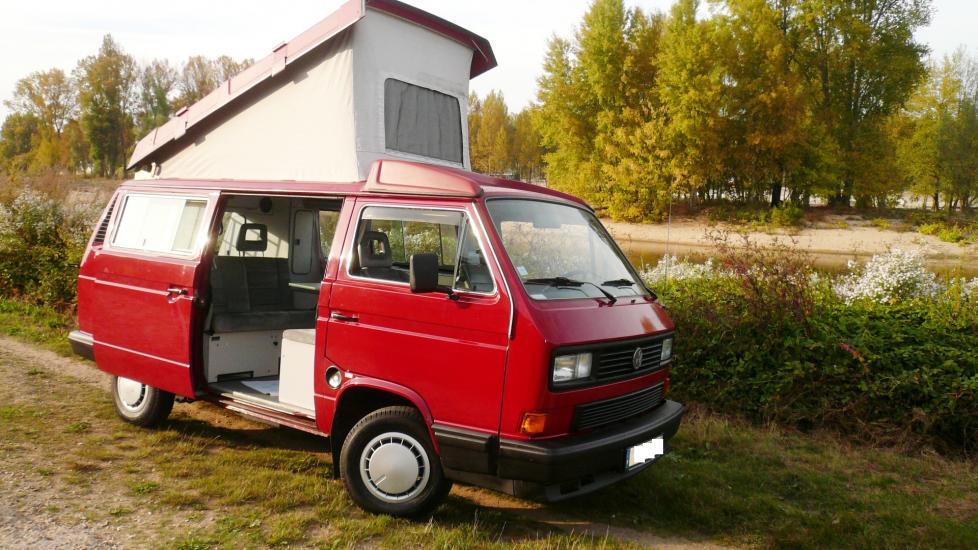 Volkswagen T3 Joker * 1.6 TD – 69 CV DIN * Moteur 76.000 km avec segmentation neuve * 06/1989 * Carnet entretien complet + suivi *4 couchages * Direction assistée * Aménagé d’origine par Westfalia