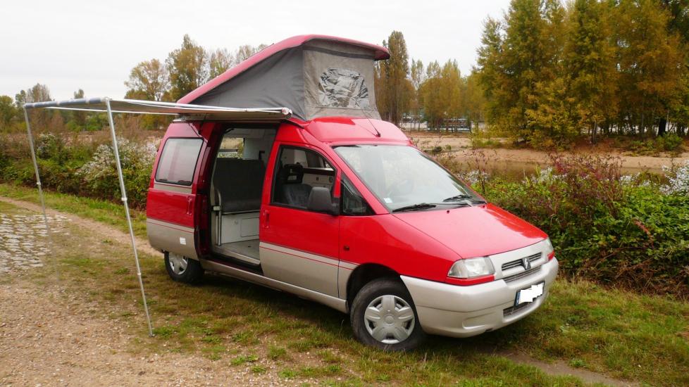 Citroën Jumpy 1,9 TD 12/97 * 4 couchages * 5 places carte grise Fourgon Aménagé Camping Car d’origine par professionnel *
